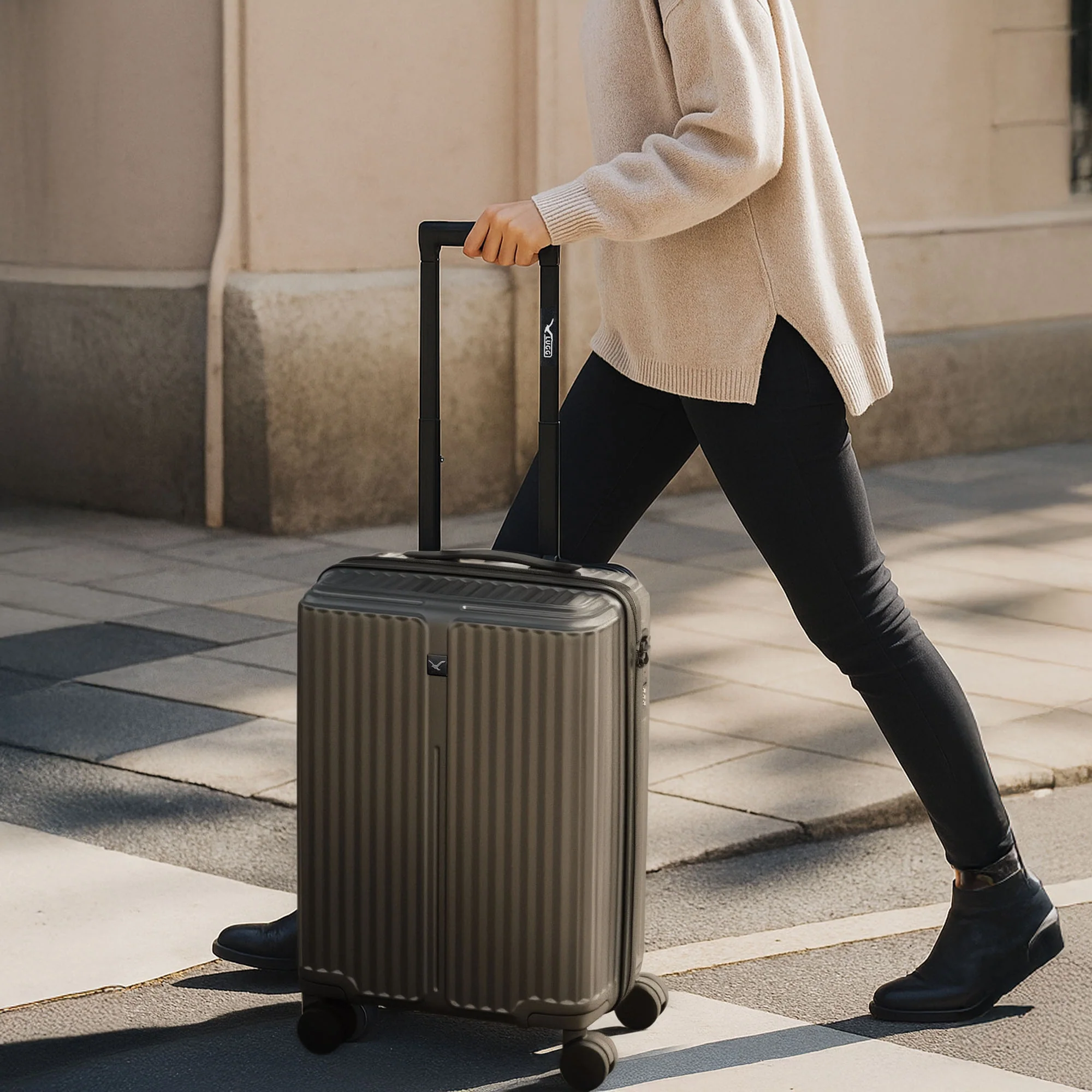 Air Glide 20" Cabin Suitcase - 55 x 38 x 23cm in Gunmetal - Image 9