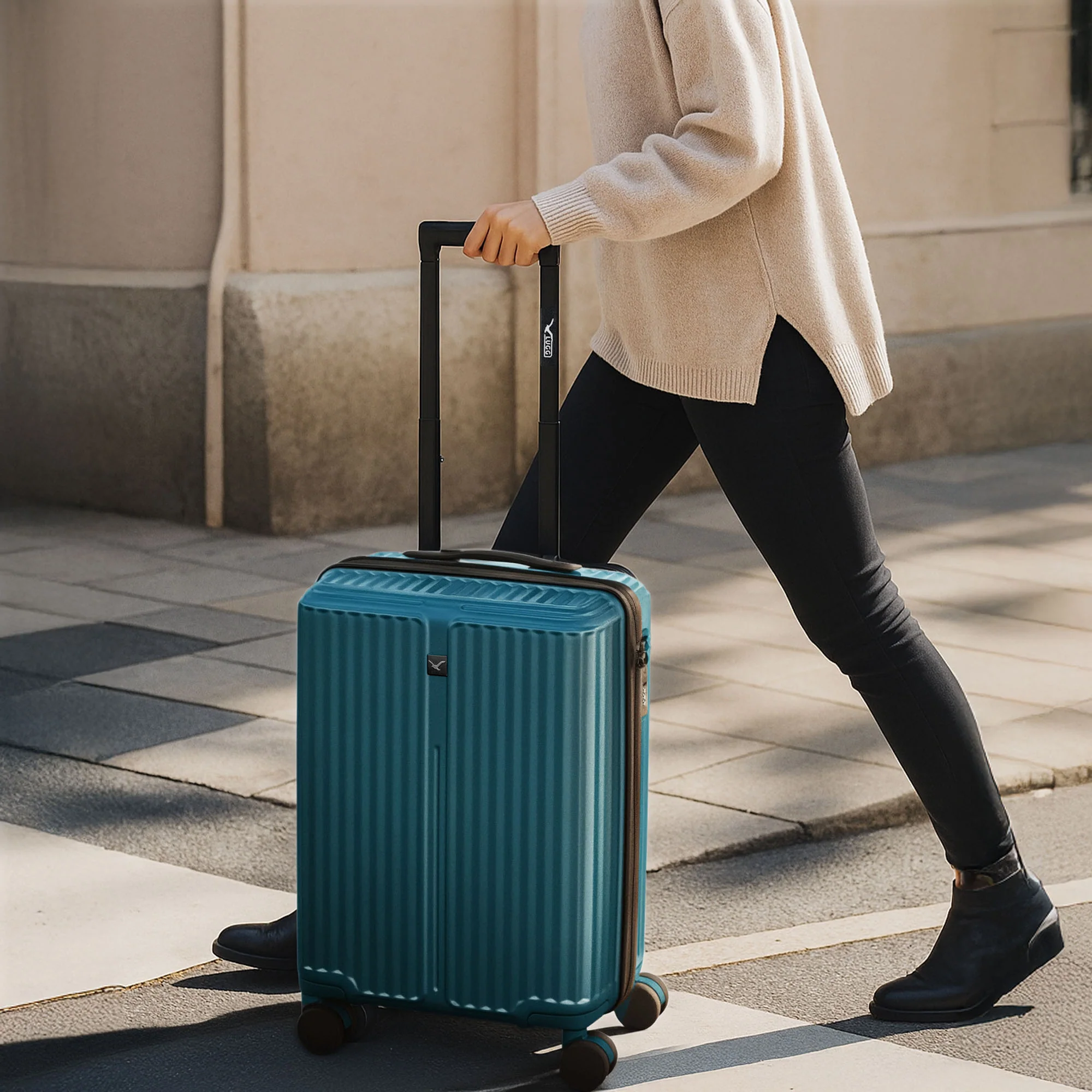 Air Glide 20" Cabin Suitcase - 55 x 38 x 23cm in Teal - Image 9