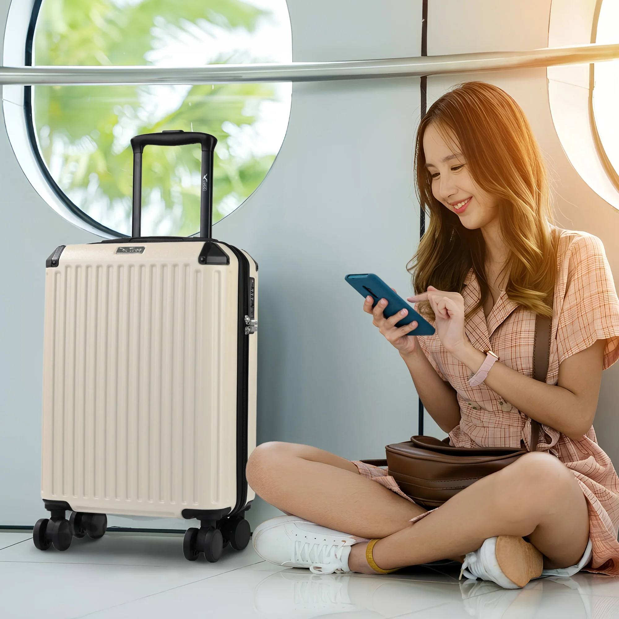 Sky Rover 20” Cabin Suitcase - 55 x 35 x 20cm in Taupe - Clearance - Image 4
