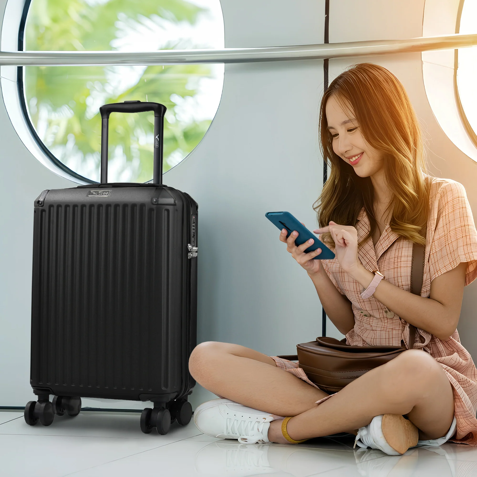 Sky Rover 20” Cabin Suitcase - 55 x 35 x 20cm in Black - Clearance - Image 6
