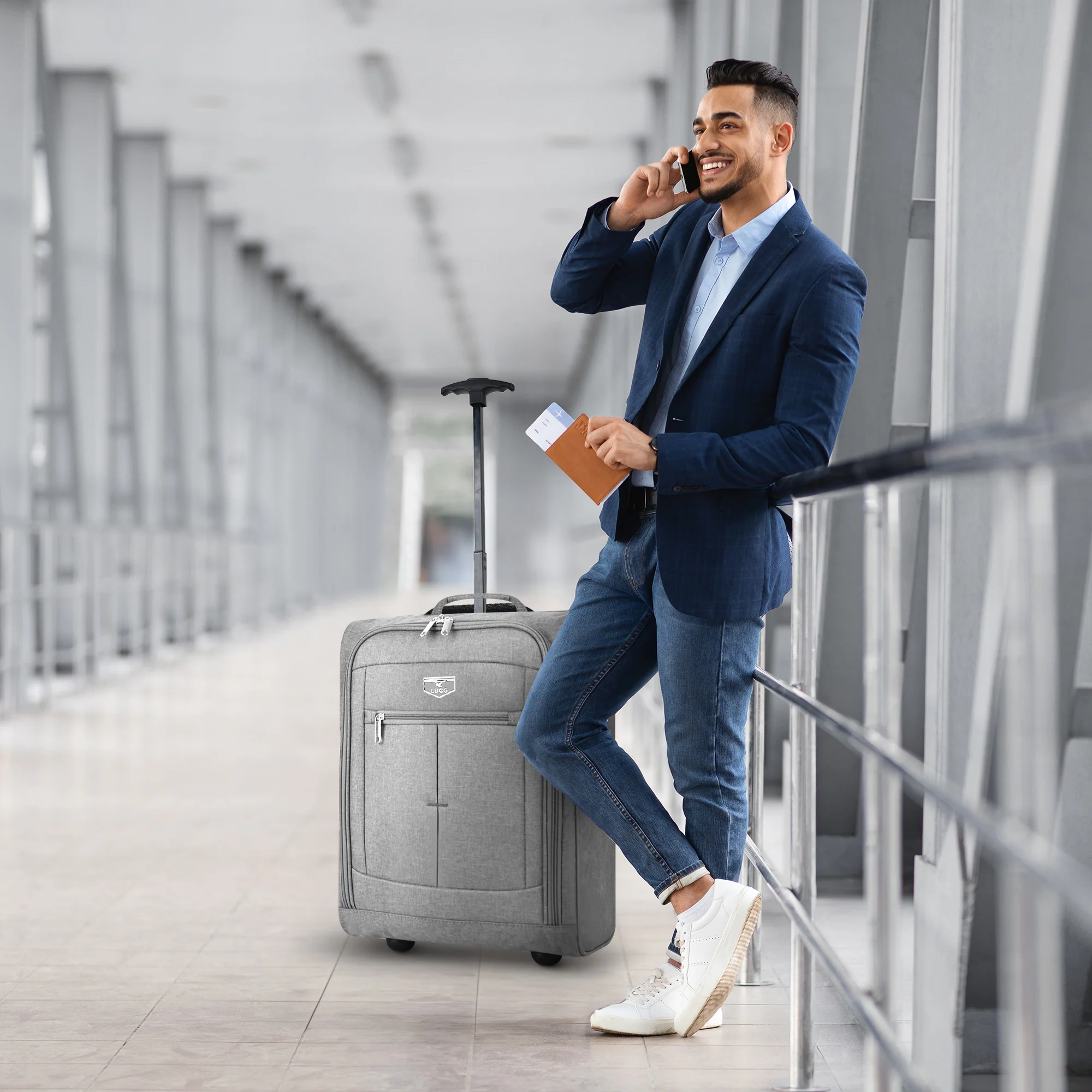 Soft Cabin Bag for EasyJet Overhead Locker - Grey ( 56 x 45 x 25cm) - Image 7